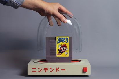 Love Hultén creates shrine to Nintendo Entertainment System
