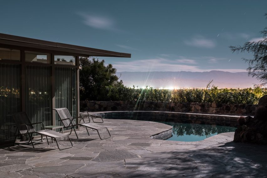 The Black Desert house by Oller & Pejic, photographed by Tom Blachford