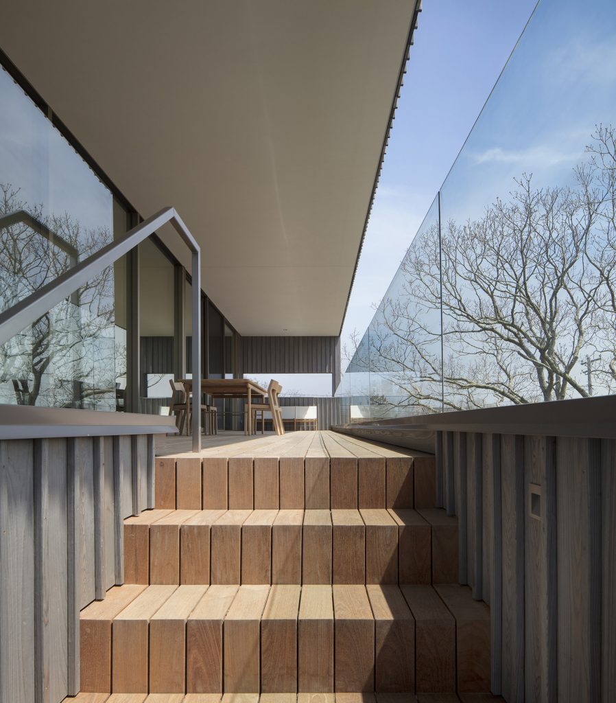 Montauk House by Desai Chia
