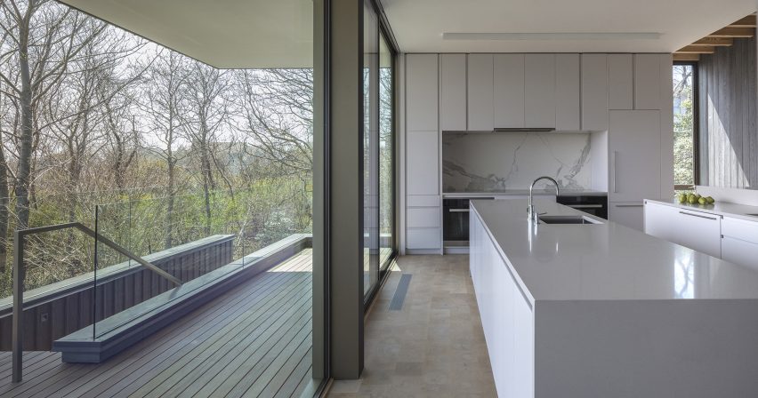 Montauk House by Desai Chia