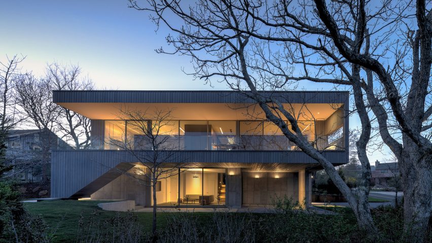 Montauk House by Desai Chia