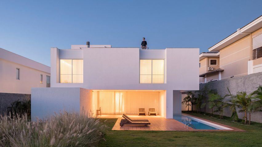 Morrone House by Bloco Arquitetos Associados