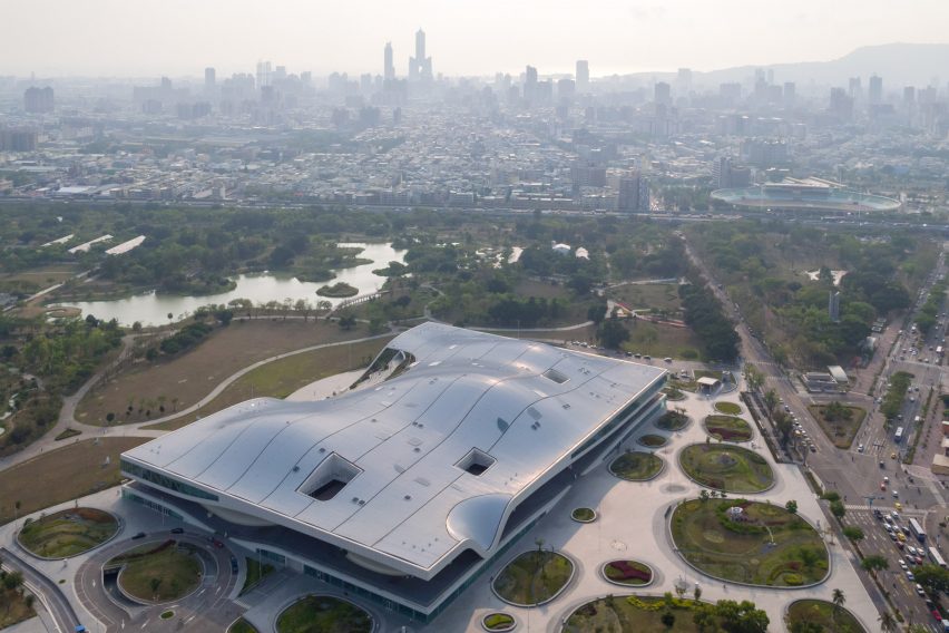 National Kaohsiung Centre for the Arts by Mecanoo