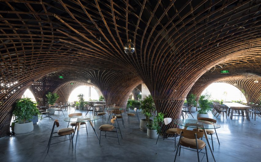 Nocenco cafe by Vo Trong Nghia Architects