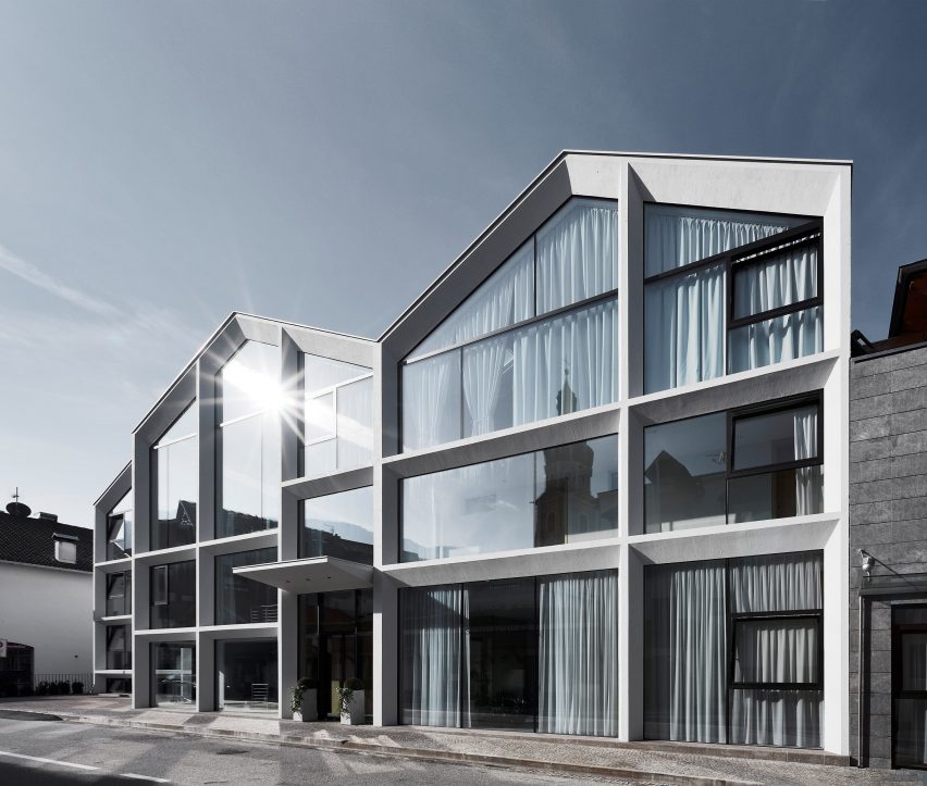 Hotel Schgaguler by Peter Pichler