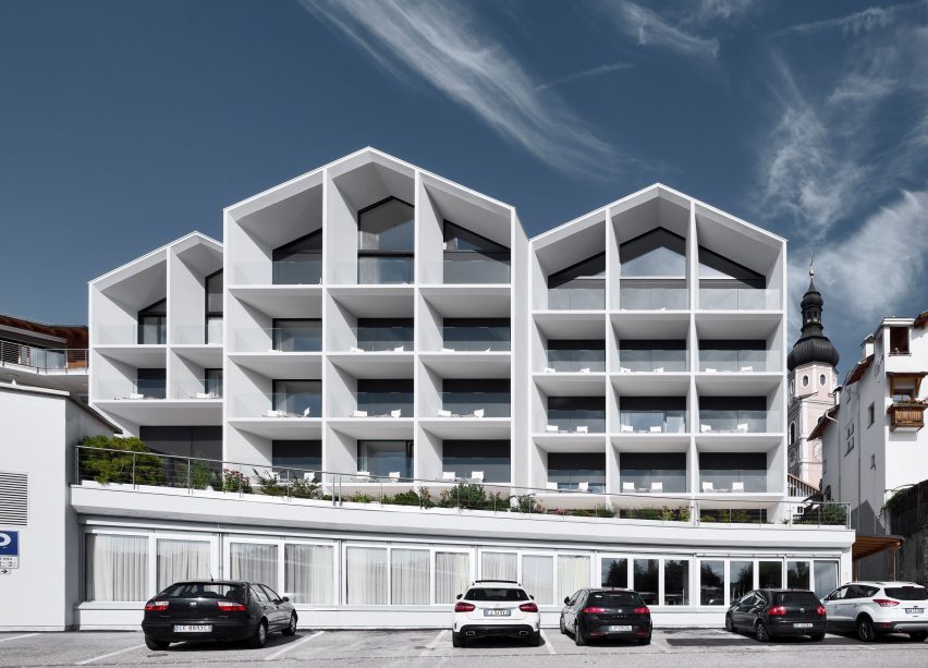 Hotel Schgaguler by Peter Pichler