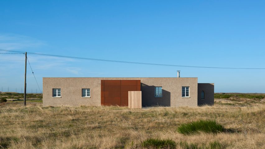 Johnson Naylor convert world war two pump station into holiday home