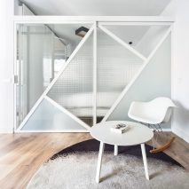 Sardenya Apartment by Raul Sanchez Architects