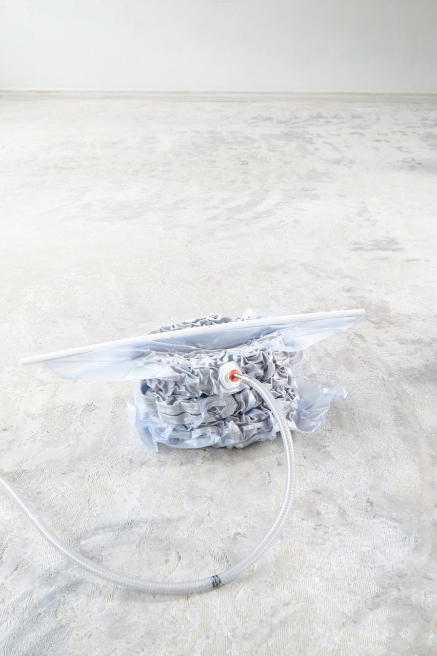 Responsive Furniture by Christian Hammer Juhl and Jade Chan