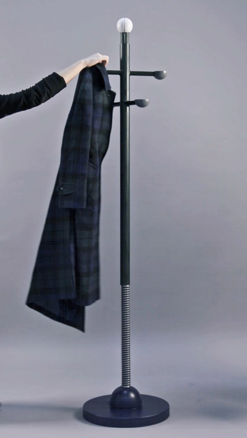 Responsive Furniture by Christian Hammer Juhl and Jade Chan