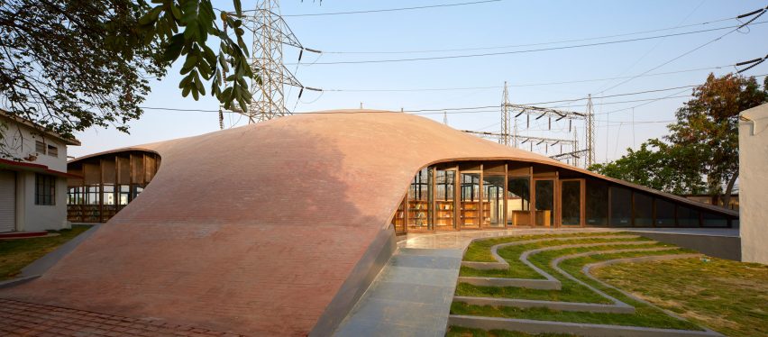 Maya Somaiya Library by Sameep Padora & Associates