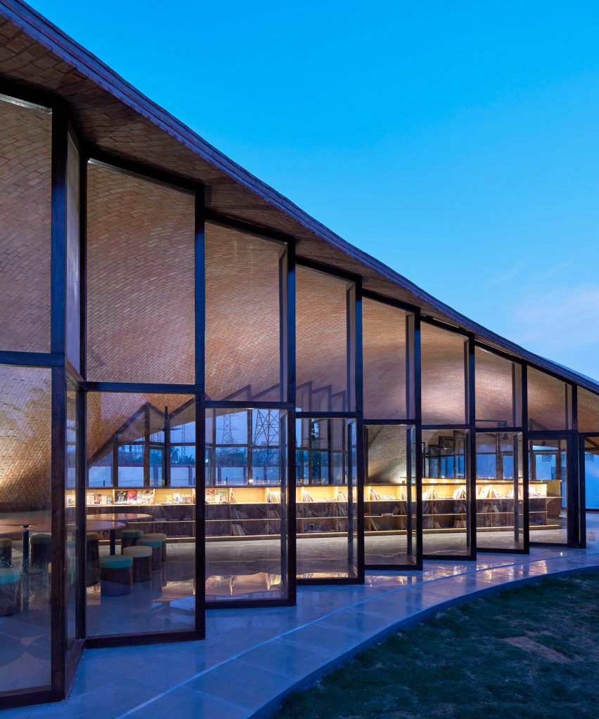 Maya Somaiya Library by Sameep Padora & Associates