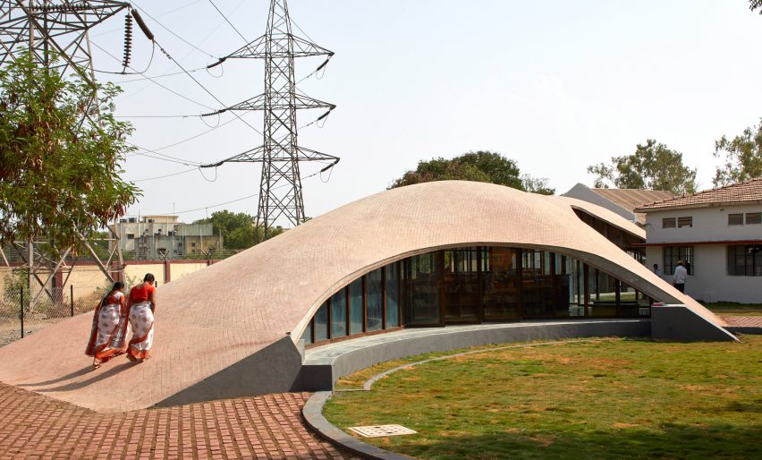 Maya Somaiya Library by Sameep Padora & Associates