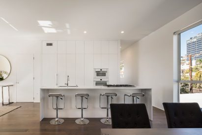 San Vicente 935 by LOHA