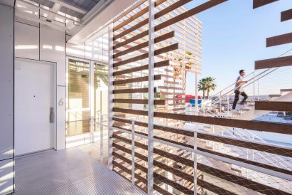 San Vicente 935 by LOHA
