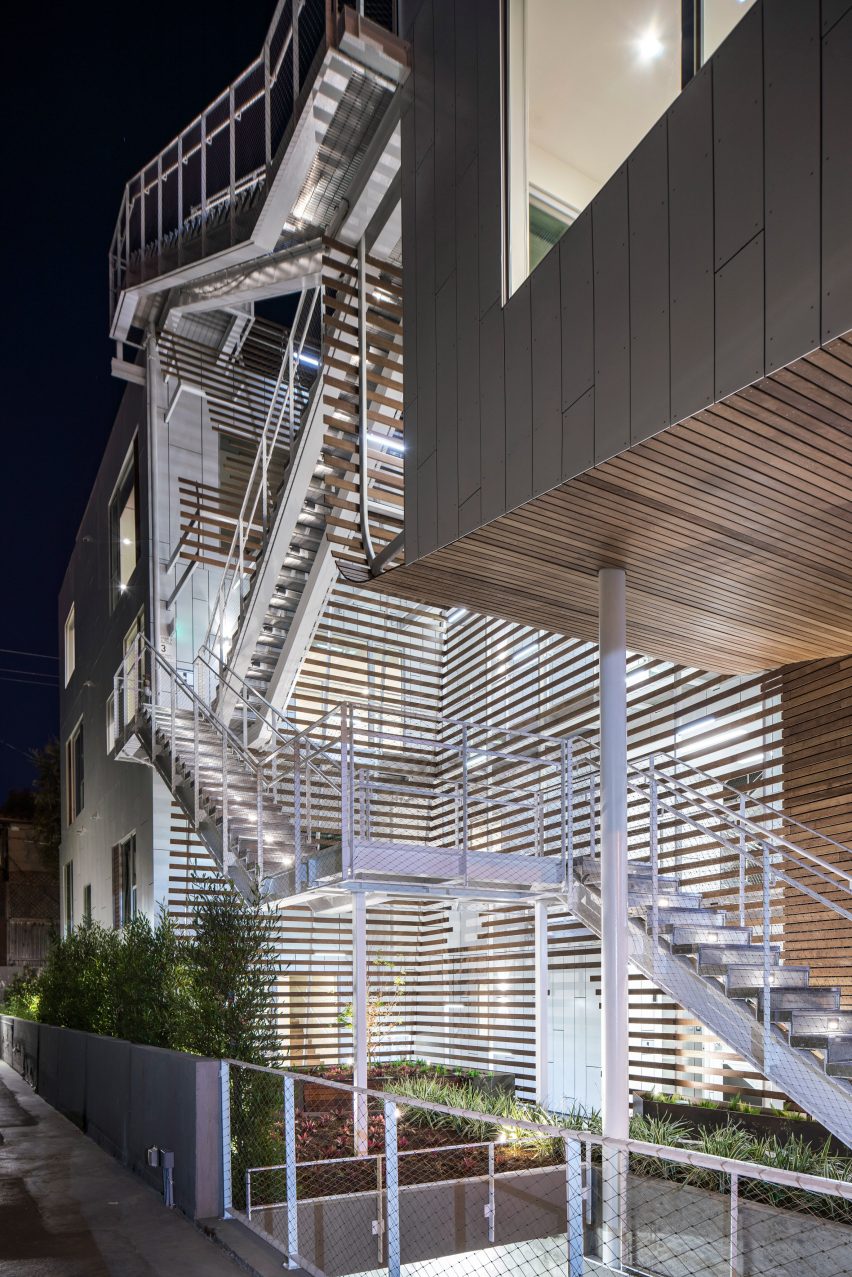 San Vicente 935 by LOHA