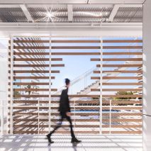 Slats shade LOHA’s San Vicente 935 apartment building in West Hollywood