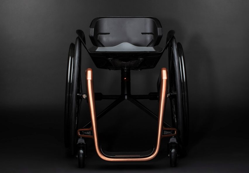 Superstar graphene wheelchair by Küschall