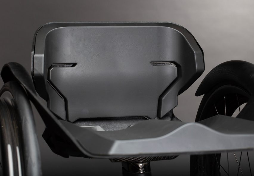 Superstar graphene wheelchair by Küschall