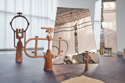 Dutch Invertuals present products that champion using less