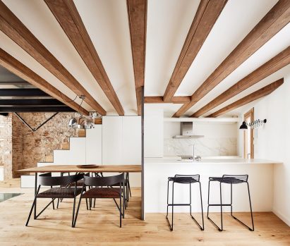 Triplex At Sant Antoni by Valentí Albareda Tiana