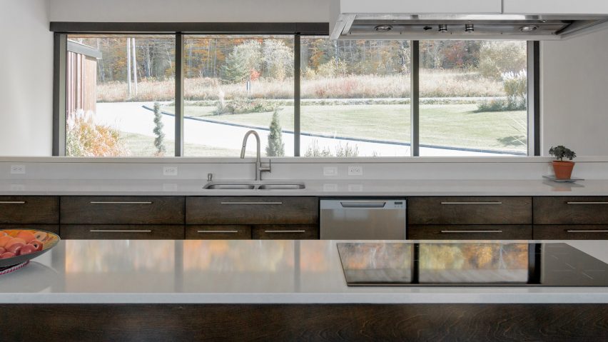 Vallee du Parc Residence by Chevalier Morales Architectes