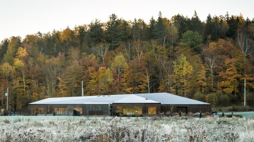 Vallee du Parc Residence by Chevalier Morales Architectes