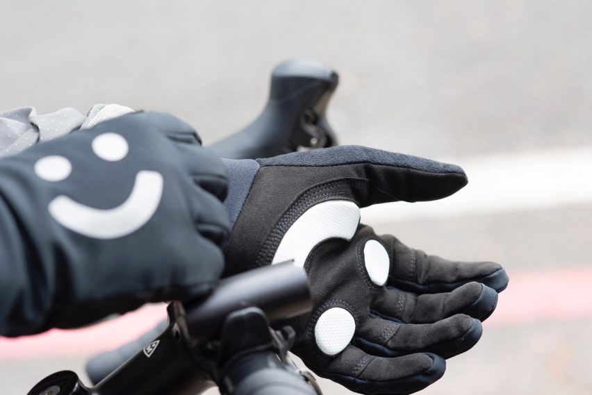 Loffi's smiley cycling glove combats the "complex issue" of road rage