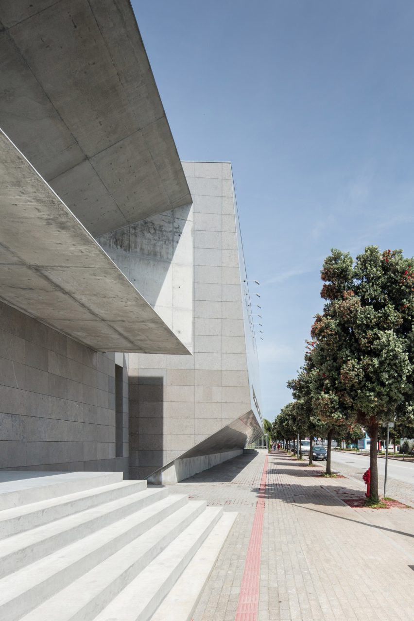 Angular forms create "dynamic" aesthetic at Portuguese sports facility by Valdemar Coutinho Arquitectos