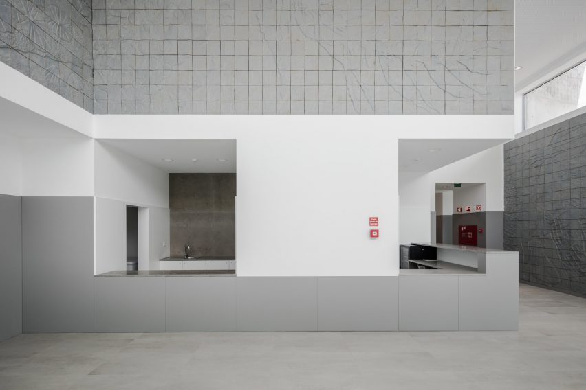 Angular forms create "dynamic" aesthetic at Portuguese sports facility by Valdemar Coutinho Arquitectos
