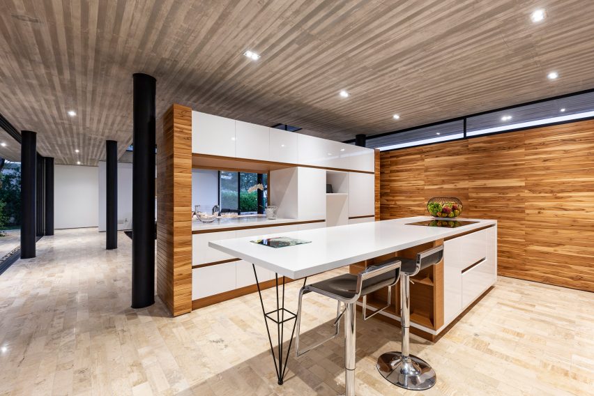 Tacuri House by Gabriel Rivera