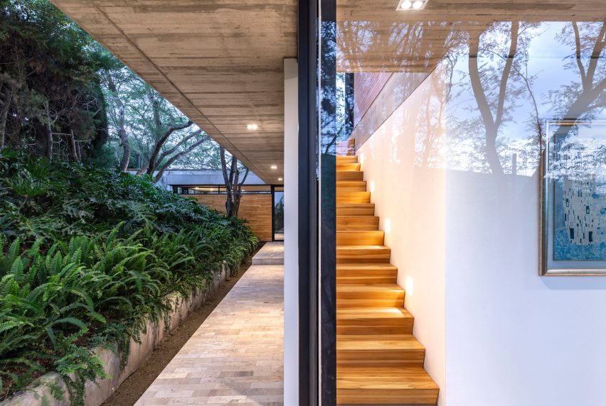 Tacuri House by Gabriel Rivera