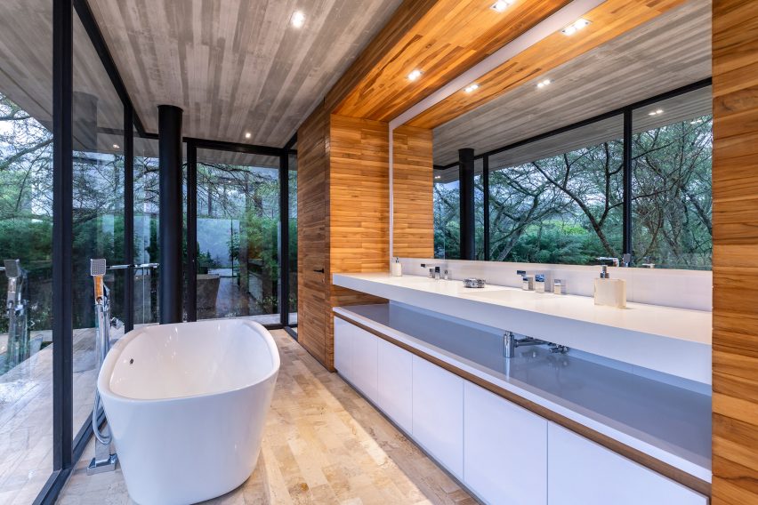 Tacuri House by Gabriel Rivera