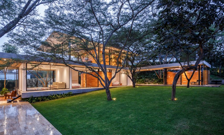 Tacuri House by Gabriel Rivera
