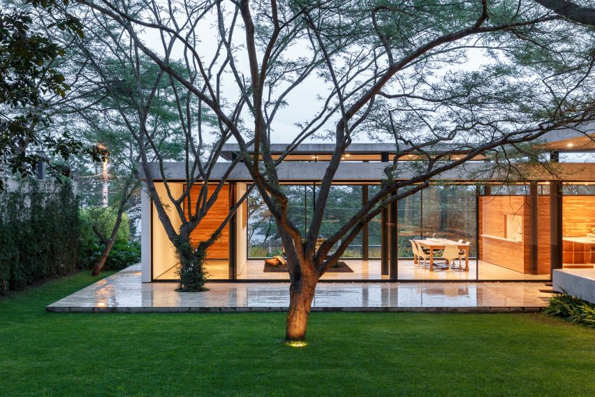 Tacuri House by Gabriel Rivera