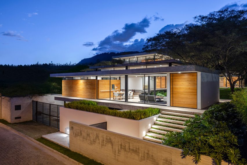 Tacuri House by Gabriel Rivera