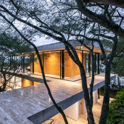Tacuri House by Gabriel Rivera