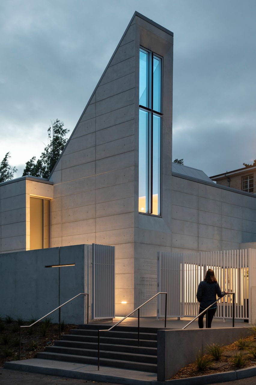 St Mary's Chapel by Cavagnero Associates
