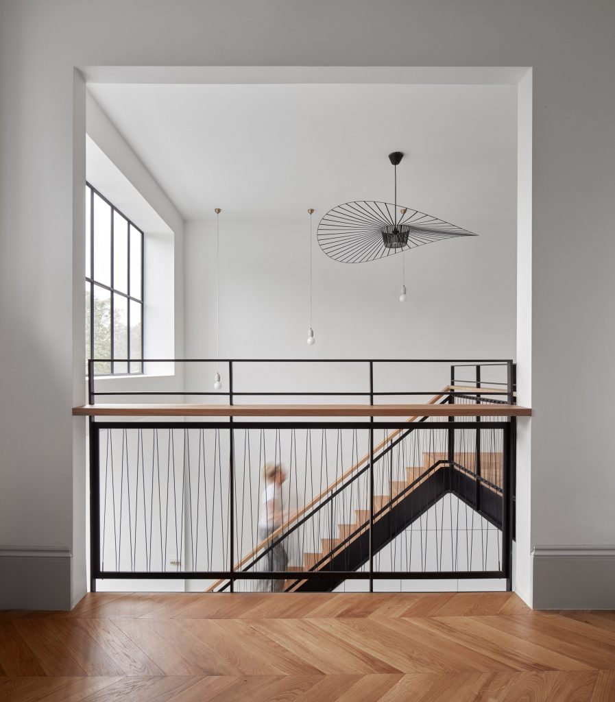 Merrett Houmøller Architects has renovated and extended a townhouse in north London