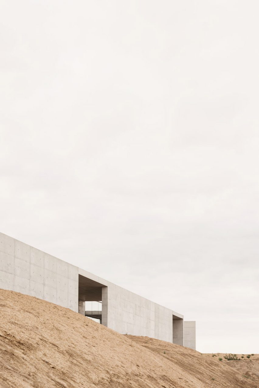 Crematorium Siesegem by KAAN Architecten