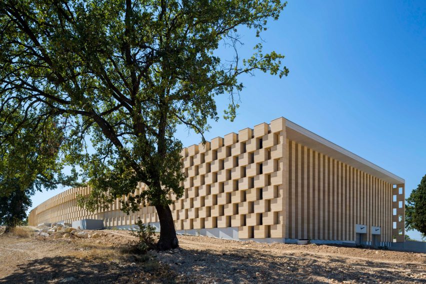 Domaines Ott winery by Carl Fredrik Svendstedt Architect