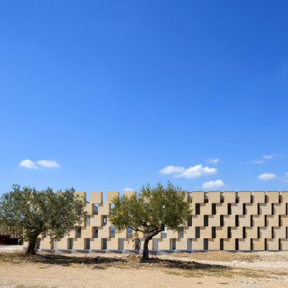 Domaines Ott winery by Carl Fredrik Svendstedt Architect