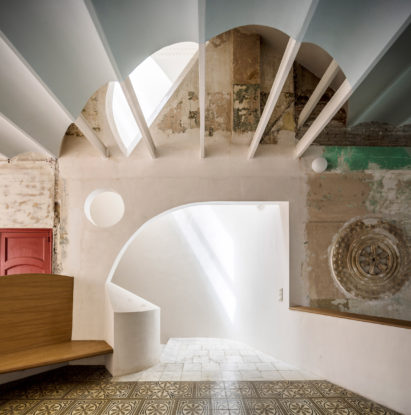 Sala Beckett theatre by Flores & Prats