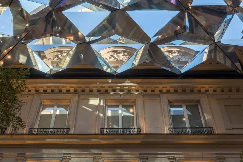 Foster + Partners' unveils Apple Store on Champs-Élysées in Paris