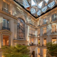 Foster + Partners' unveils Apple Store on Champs-Élysées in Paris