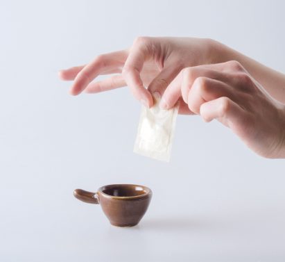 Emma Sicher creates sustainable food packaging from bacteria and yeast