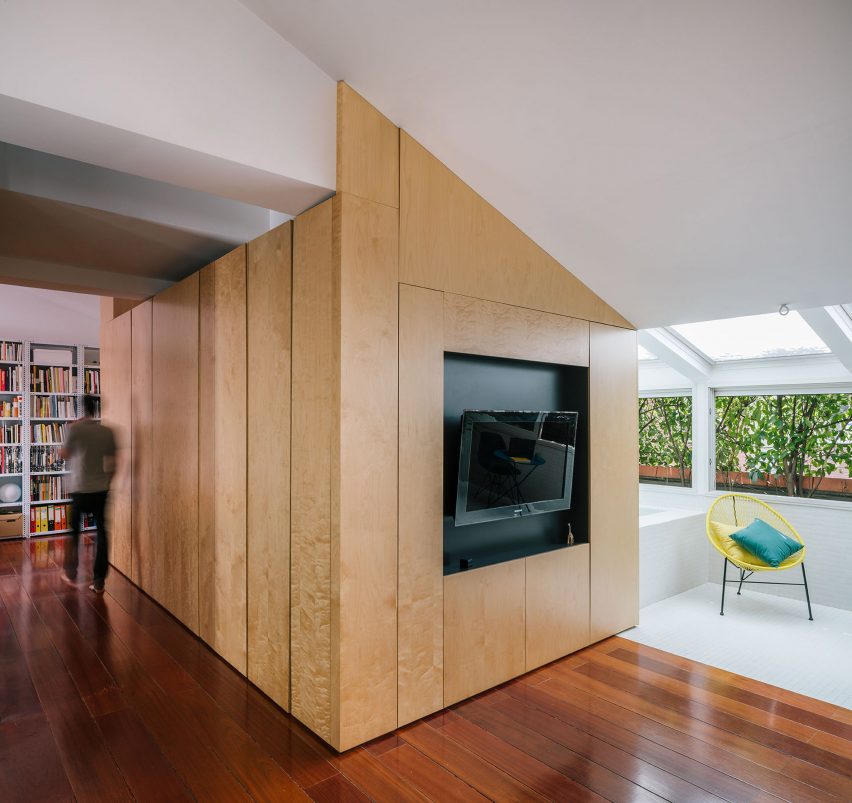 Interior shot of G House in Madrid by Gon Architects