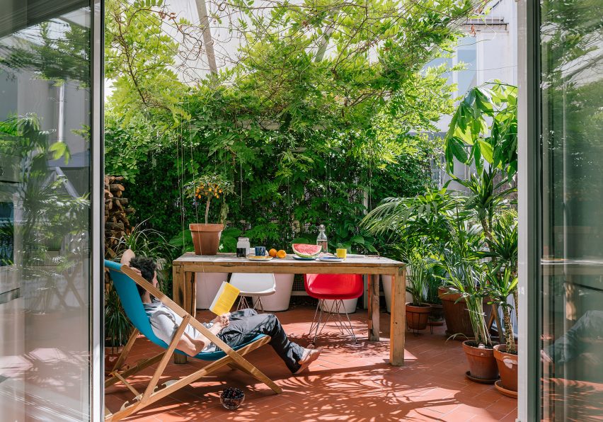 Terrace of G House in Madrid by Gon Architects