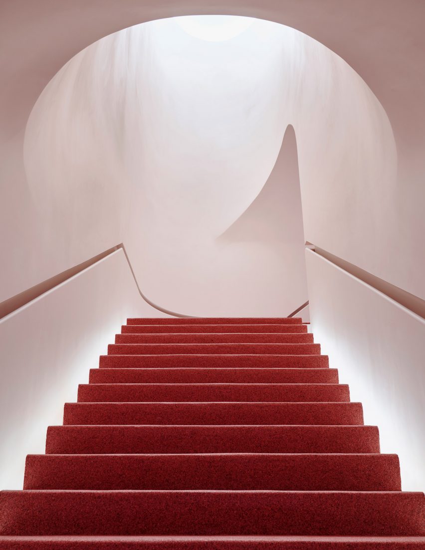 Glossier Flagship by Gachot Studios and PRO