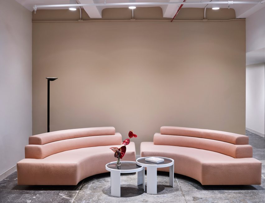 Glossier HQ by Rafael de Cárdenas